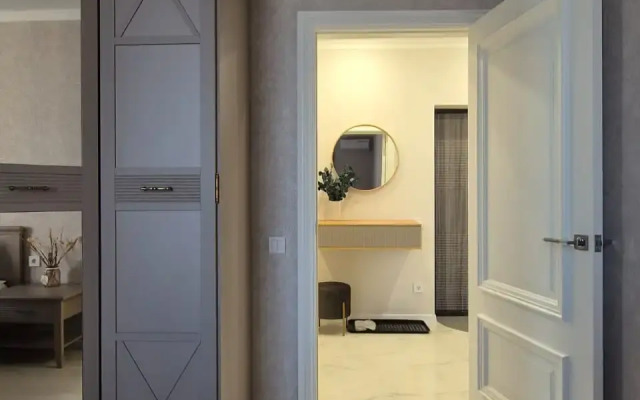 Loft Etazhi Apartment