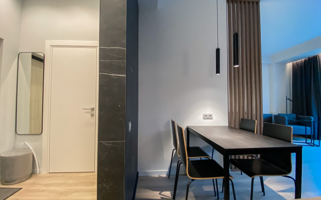 Студия с террасой с панорамным видом на горы