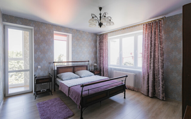 Apartamenty Kvartira Tsentr Turgeneva 10b Flat