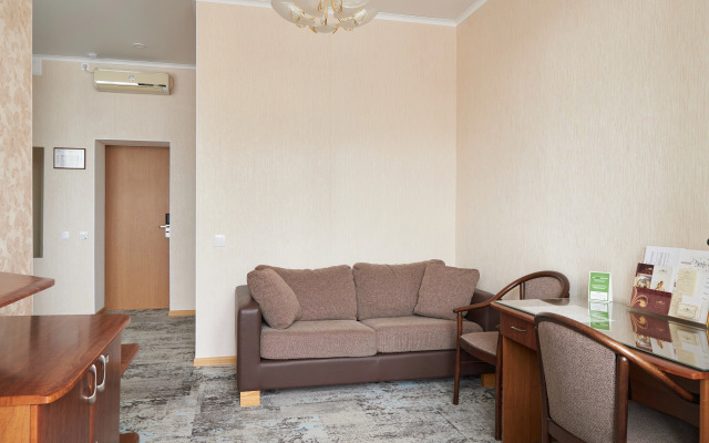 Almaz Hotel