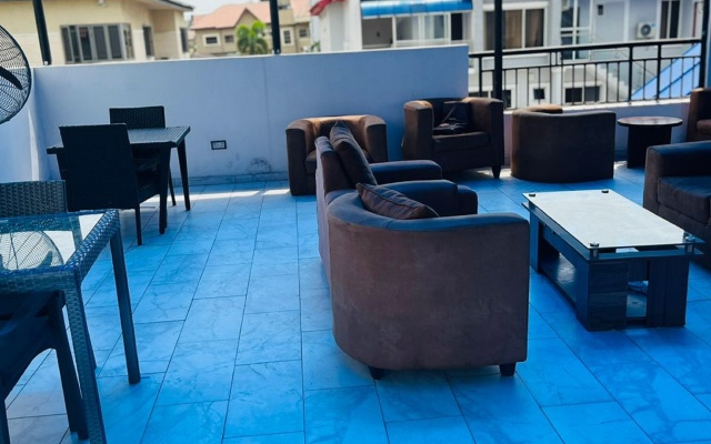 Отель Aries Suites