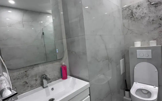 Апартаменты Уютная с видом на озеро