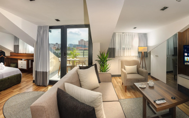 la mia suites Hotel