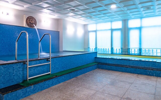 Mega Palace Hotel