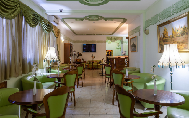 Bristol-Zhiguli Hotel