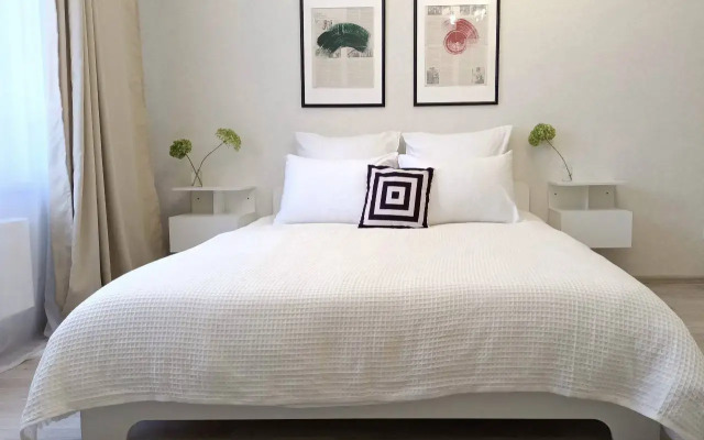 Квартира Студия в 5 столицах