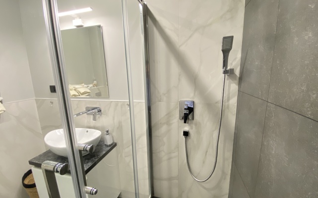 Romanovhome flat