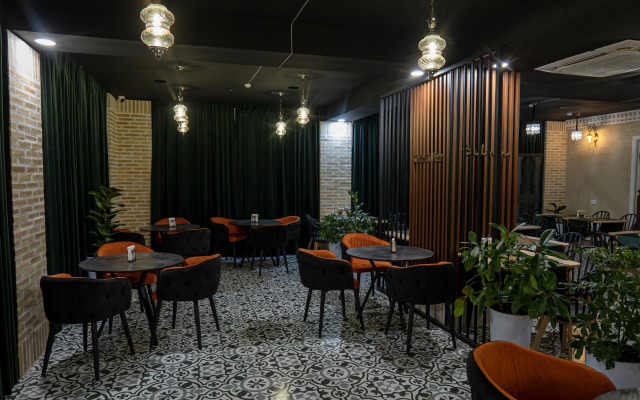 Badyan Hotel
