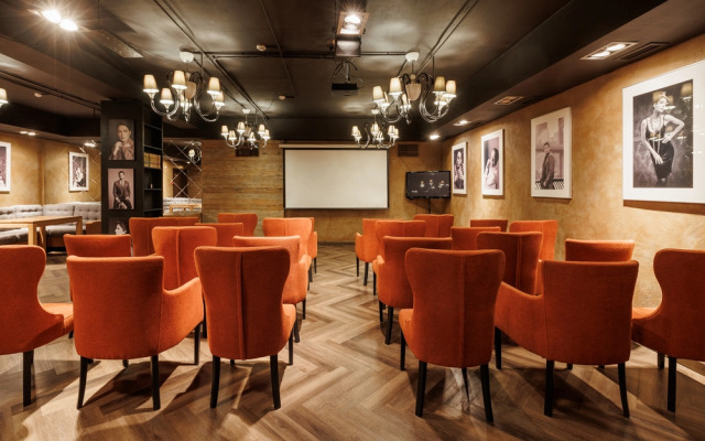 Отель Azimut Кемерово