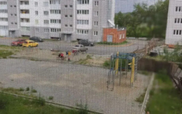 V Molodezhnom Kvartale, 1 Flat
