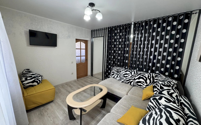 Гостевой дом 144 Тельмана 60