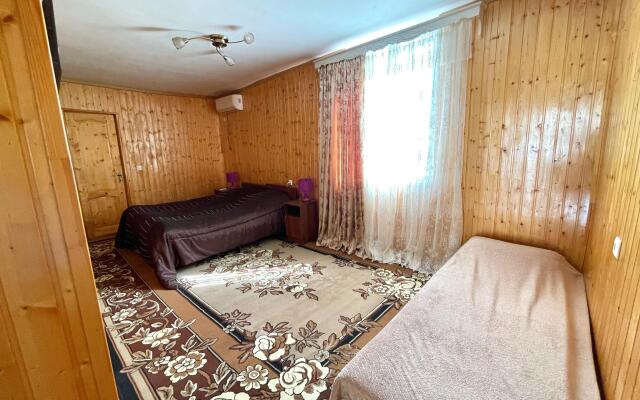 Tsvetochny Ray Guest house