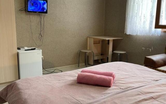 Gostevoy Dom Aduney Living Quarters