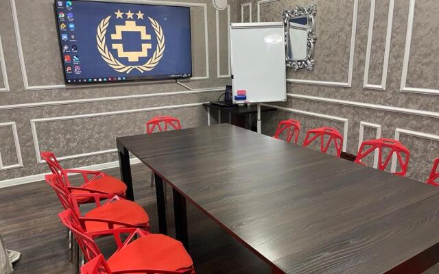 LES Hostel