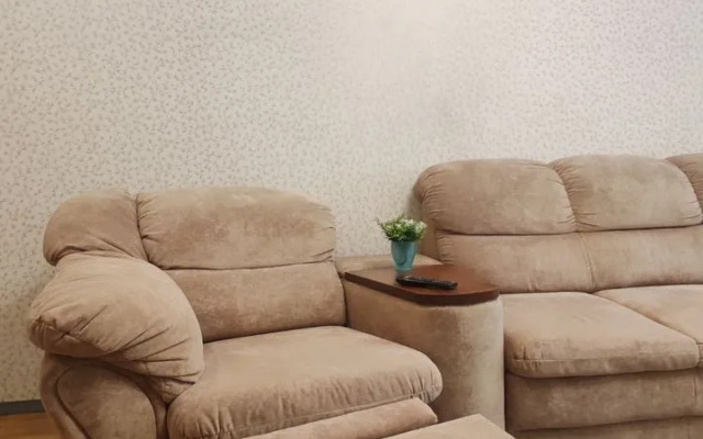 Апартаменты на Улице Колхозной 8