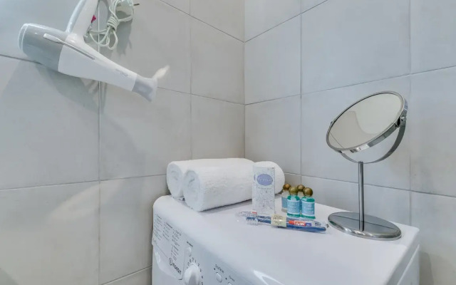 Апартаменты Премиум с Балконом и Видом на Город Business Apartments