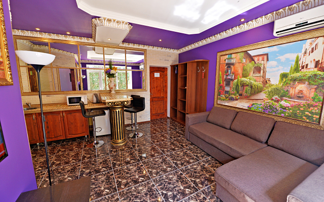 Malibu Guest House
