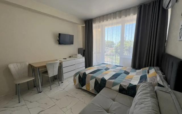 Апартаменты с современным ремонтом у моря