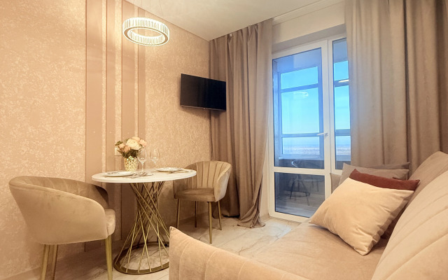 Dizaynerskaya S Vidom Na Reku Flat