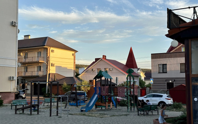 Квартира Светлая уютная евродвушка в центральной части