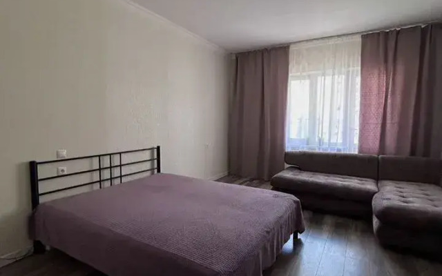 Квартира на Александра Покрышкина, 4/4 (325)