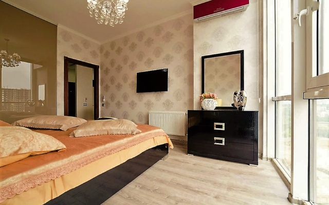 Pearl Apartment