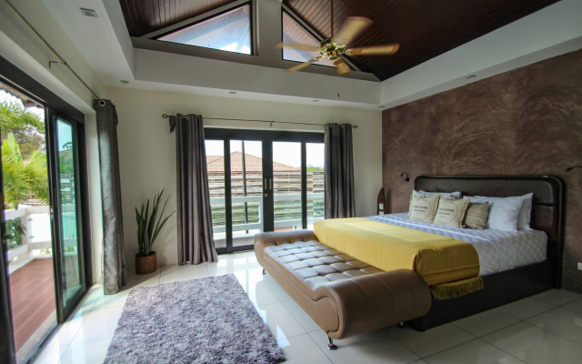 Resona Pool Villa