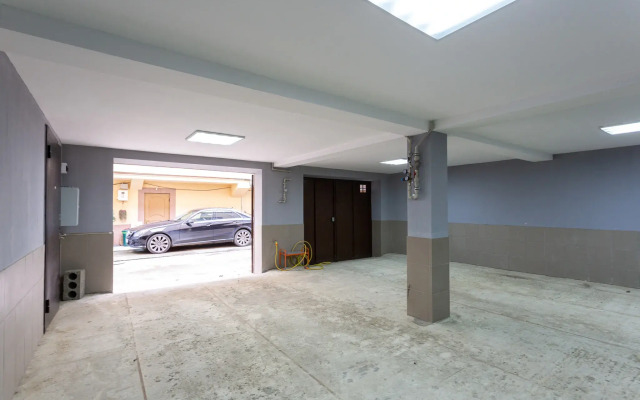 2-Komnatnye V Taunkhause S Garazhom V Kudepste Apartments