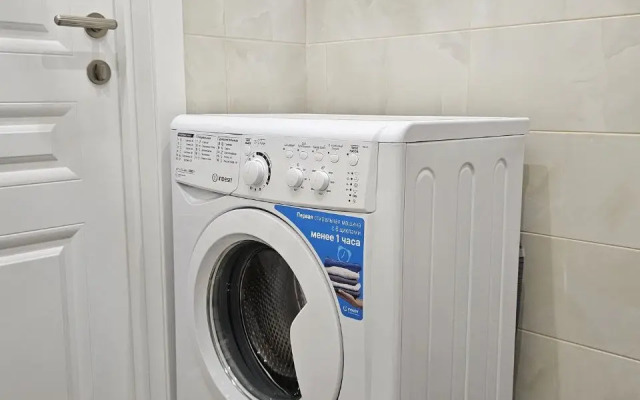BGH Na Allei Geroyev Flat