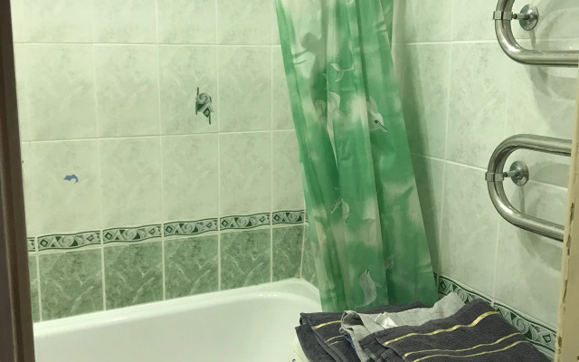 Odnokomnatnaya Na Lavrentyeva 14a Flat