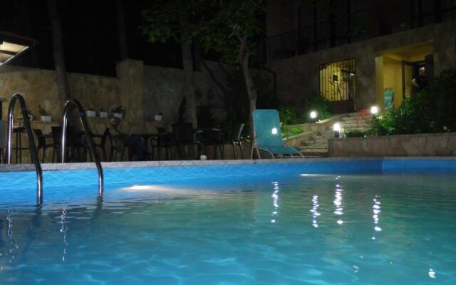 Sani Hotel