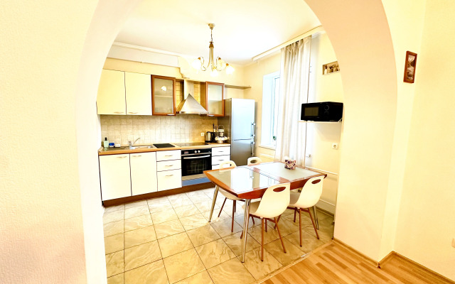 Квартира на Аланской, 25 "12"