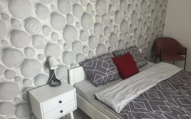 Квартира просторная 2-х комнатная на Центральной площади