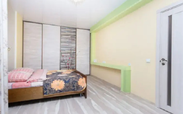 Апартаменты рядом с ТЦ Dana Mall