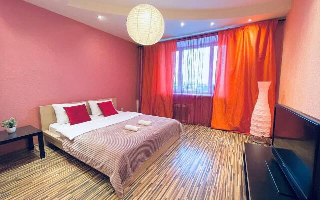 Апартаменты MAXI (Макси) на улице Колхозная 18