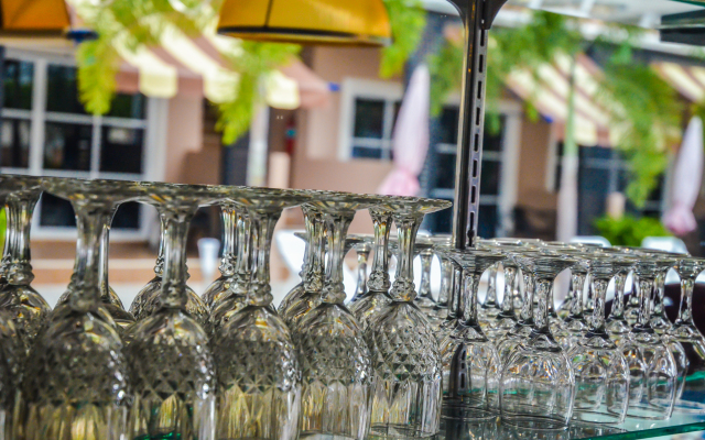 4 Palms Resort Hotel