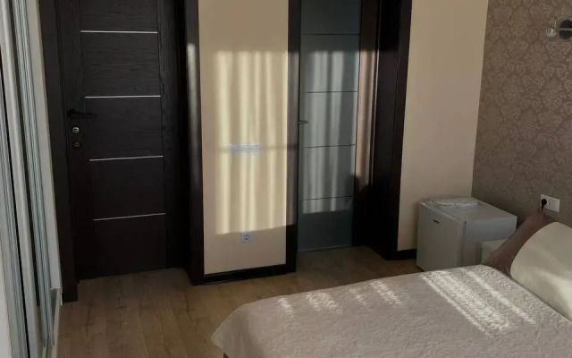 Tay-Tay Guest House