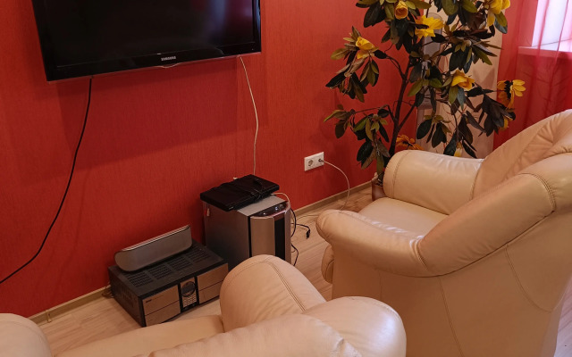 Квартира Большая двушка улучшенной планировки с дизайнерским ремонтом