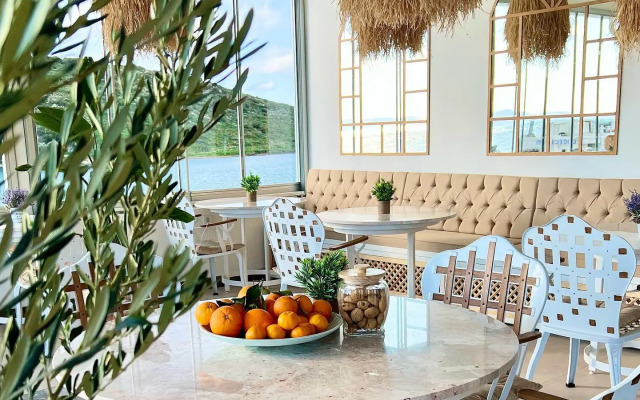 Отель Liman Gümüslük