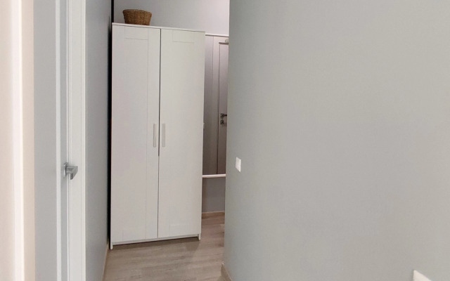 Квартира ГП 2/95 Дизайнерская и бассейн на территории комплекса