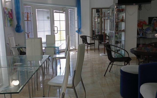U Morya Baltiyskiy Briz studoi Uluchenni Apartments