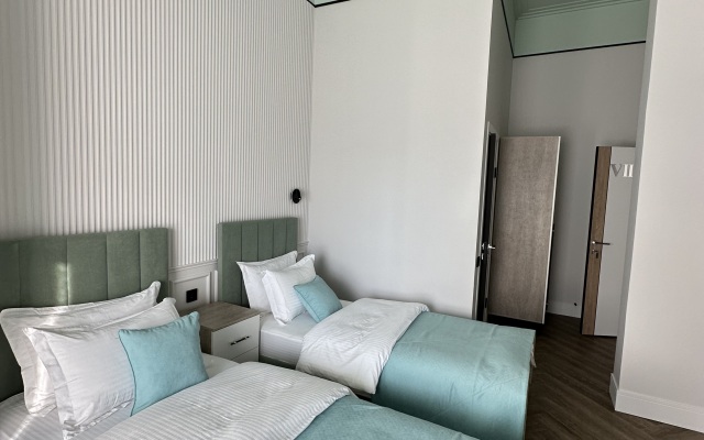 Hotel Five Hotel
