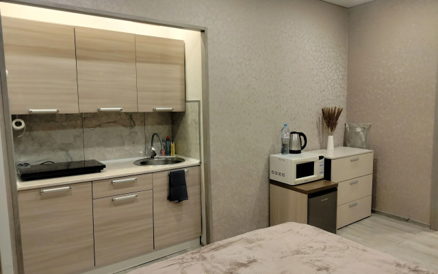 L&R Room Apartments