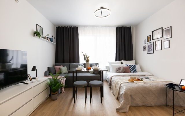 Na Bazovskoy 15/4 Apartments