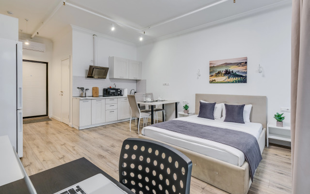 Apartamenty Standartnye s Krasivym Vidom i Balkonom Business Apartments