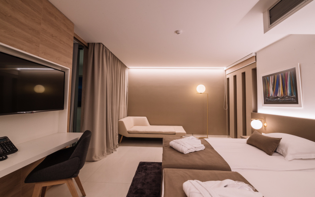 Joel Hotel