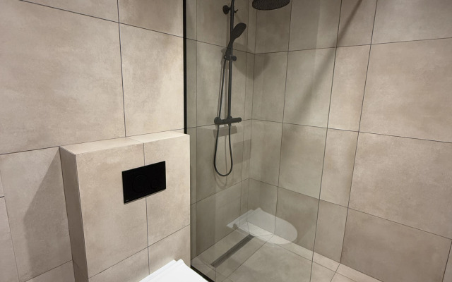 Апартаменты  однокомнатные у набережной в Центре Города