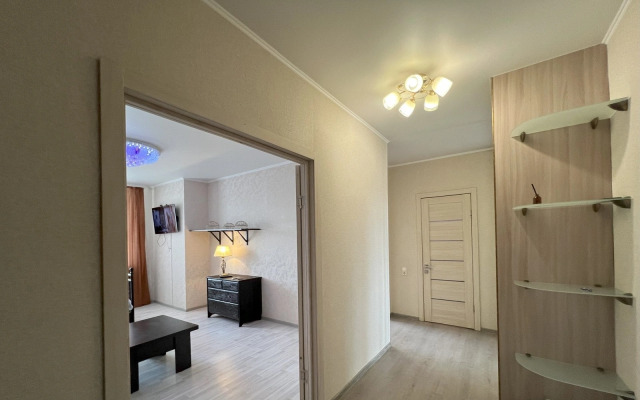 V Novom Elitnom Dome V Tsentre Goroda Flat