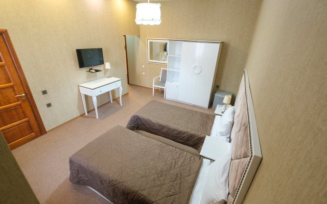 Maestro Hotel