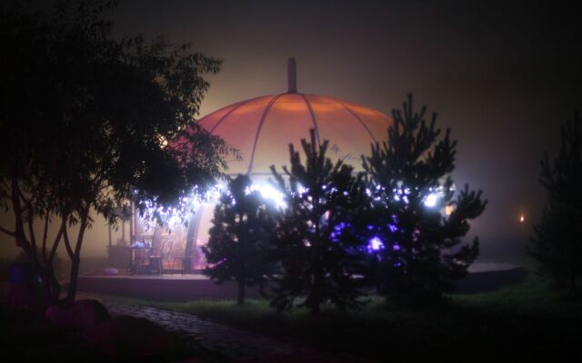 Отель Загородный комплекс  Волжанка